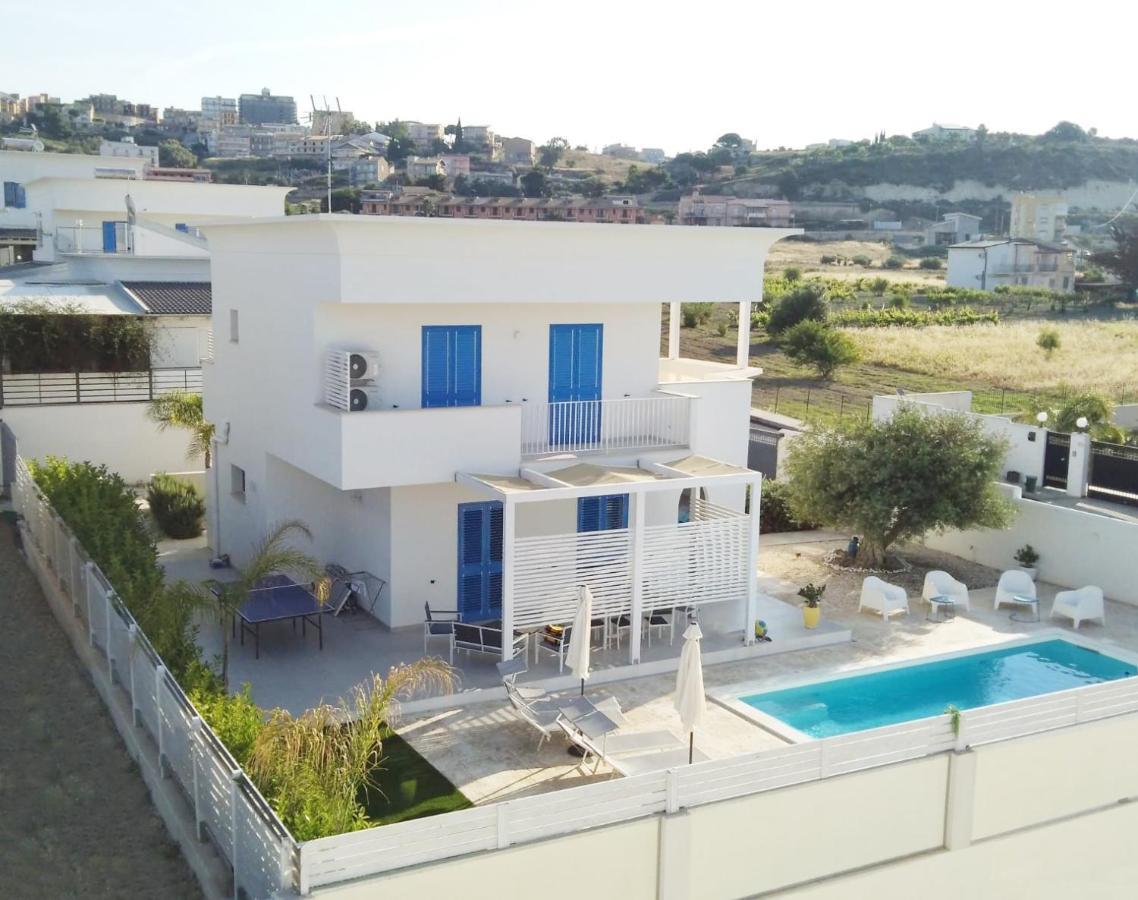 White Wall Luxury Rooms Scala Dei Turchi ريالمونتي المظهر الخارجي الصورة